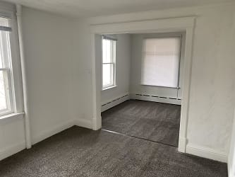 1208 S 2nd Ave W unit 1 - Virginia, MN