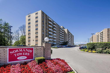 Normandy Towers Apartments - Euclid, OH