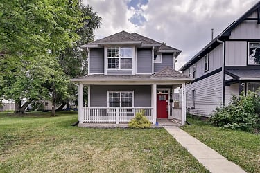 2221 Bellefontaine St - Indianapolis, IN