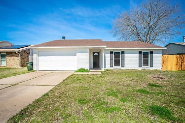 5641 Perrin St - The Colony, TX