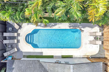 1109 NE 16th Terrace #2 - Fort Lauderdale, FL