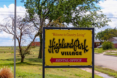 Highland Park Village Apartments - Amarillo, TX