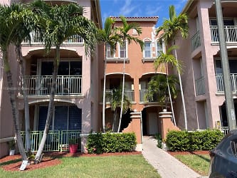6670 NW 114th Ave #621 - Doral, FL