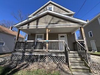 279 Bellewood Ave - Akron, OH