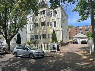 7 Pearl St unit 3 - Somerville, MA