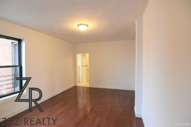 780 E 2nd St unit Commercial - Brooklyn, NY