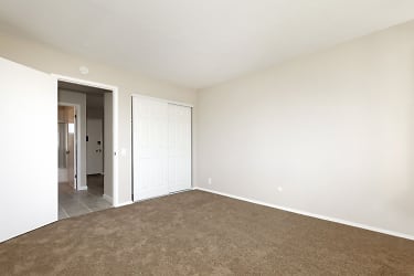 2800 Apartments - Oakland, CA