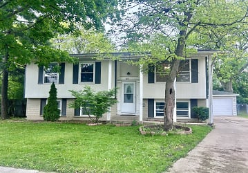 183 Bloomingdale Ct - Glendale Heights, IL