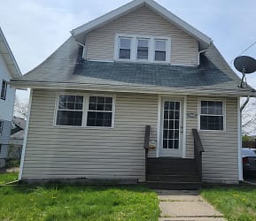 964 McKinley Ave - Akron, OH
