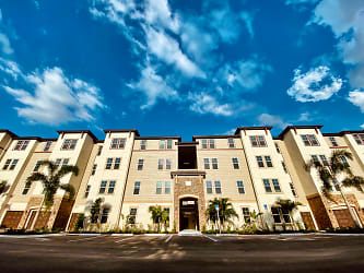 Oasis At Cypress Woods Apartments - Fort Myers, FL