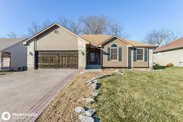 3324 S Hanthorn Ave - Independence, MO