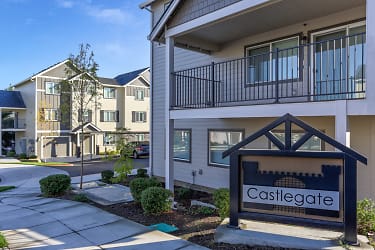 Castlegate Apartments - Portland, OR