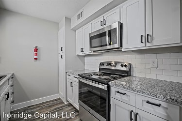 $0 Deposit + $1200 In Rent Savings* Renovated Units In Fort Worth Gated Community Apartments - Fort Worth, TX
