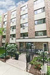 629 W Wrightwood Ave unit 2 - Chicago, IL