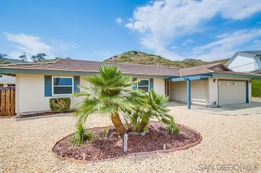 12914 Dorathea Terrace - Poway, CA