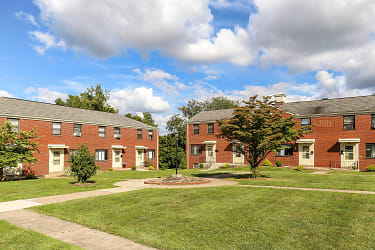Hoodridge Court Apartments - Pittsburgh, PA