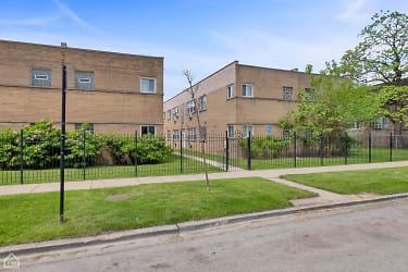 1840 S Fairfield Ave #2W - Chicago, IL