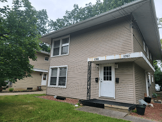 1765 Tanglewood Dr unit 1765 - Akron, OH