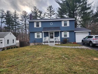 71 Lincoln Terrace - Bloomfield, CT