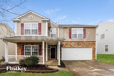 2709 Buckleigh Dr - Charlotte, NC