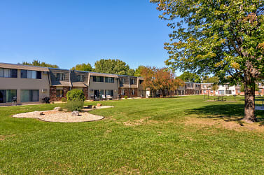 The Willows Apartments - Brooklyn Park, MN