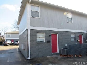 1230 Clifton St #1 - Conway, AR