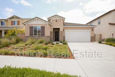 29896 Alisal Ct - Menifee, CA