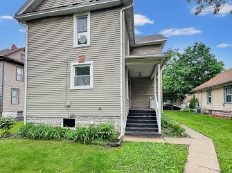 508 N Seminary Ave #LOWER - Woodstock, IL