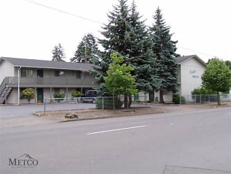 243 F St - Springfield, OR
