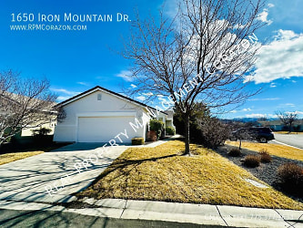 1650 Iron Mountain Dr - Reno, NV