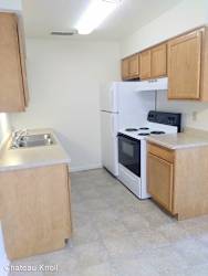 Chateau Knoll Apartments - Bettendorf, IA