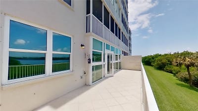 6495 Shoreline Dr #8104 - Saint Petersburg, FL