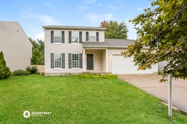 520 Courtright Dr - Pickerington, OH