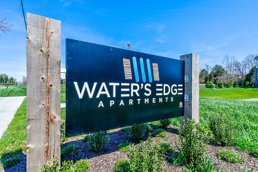 Water's Edge Apartments - Bloomington, IN