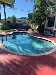 781 S 19th Ave - Hollywood, FL