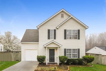 116 Kristens Ct Dr - Mooresville, NC