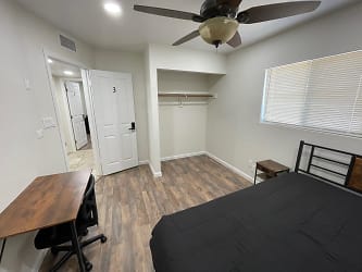 Room For Rent - Phoenix, AZ