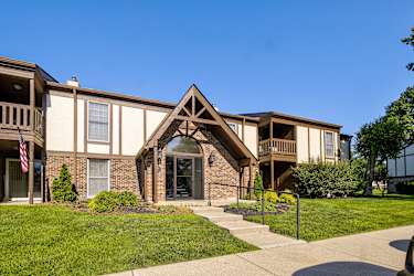 Oakmont Apartments - Batesville, IN