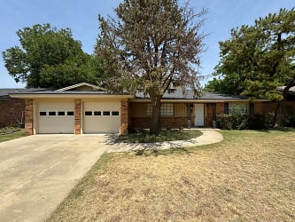 3006 59th Street - Lubbock, TX