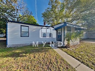 535 E 61St St - undefined, undefined