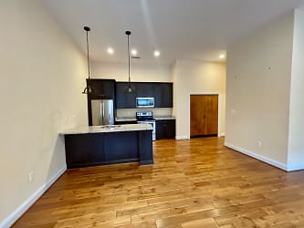 201 S Conkling St unit CONK27 - Baltimore, MD