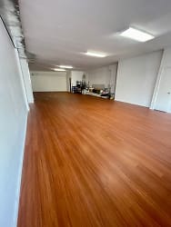 66-78 69th St unit RETAIL - Queens, NY