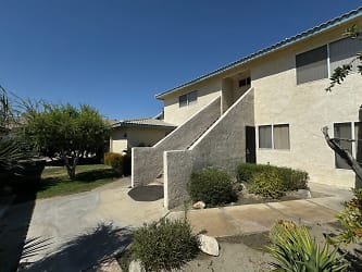 33450 Shifting Sands Trail unit 04 - Cathedral City, CA