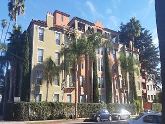 5640 Franklin Ave unit 404 - Los Angeles, CA