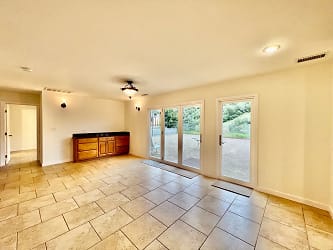 5575 Red River Dr - San Diego, CA