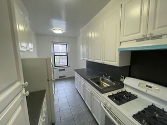 172-90 Highland Ave - Queens, NY