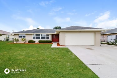 850 Silver Springs Nw - Port Charlotte, FL
