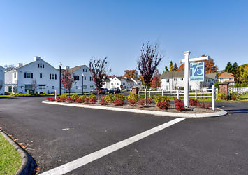The Residences At Oakland Road Apartments - South Windsor, CT