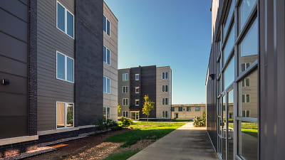 New Manchester Flats Apartments - Richmond, VA