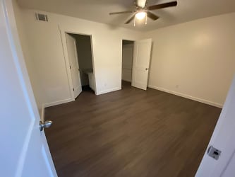 201 S Creekdale Dr Apartments - Norman, OK